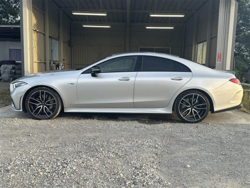 当店の近くには 大きな公園もございます。遊びがてら お気軽にお立ち寄り下さいください。