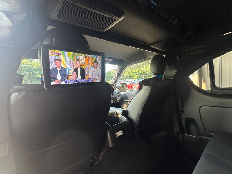リヤプライベートモニター付き!後ろでも高画質のテレビ視聴ができます♪