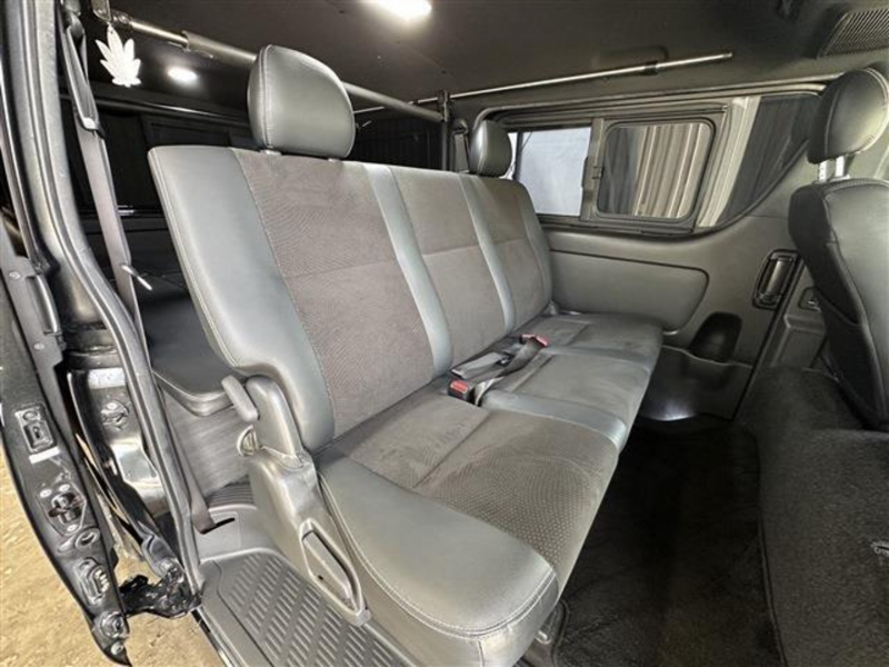 二列目シート広々！！乗っていてもストレスフリーです♪