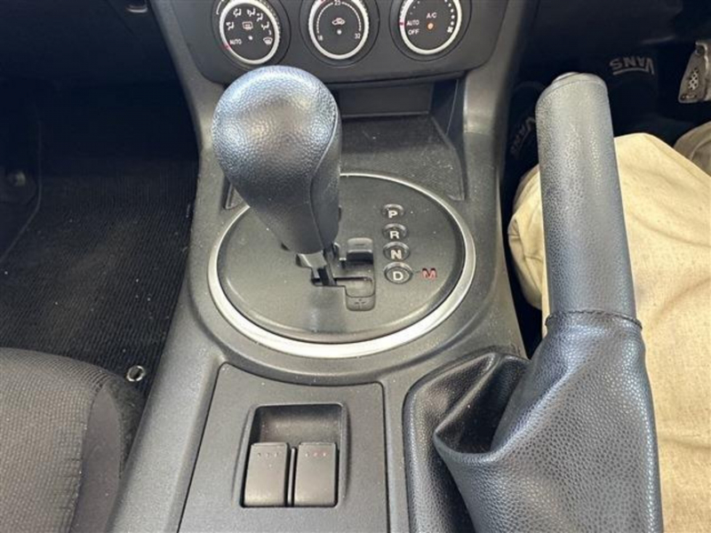 マニュアルモード付きなので、ちょっと運転が楽しくなるかもしれません♪