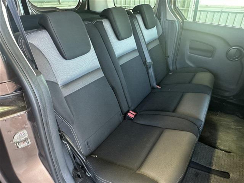 現車確認の際にお連れ様もご一緒に試乗可能です♪