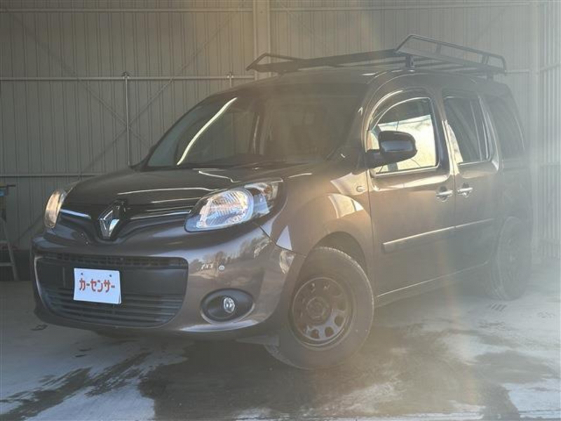 ユーザー様よりルノーカングー入庫致しました♪