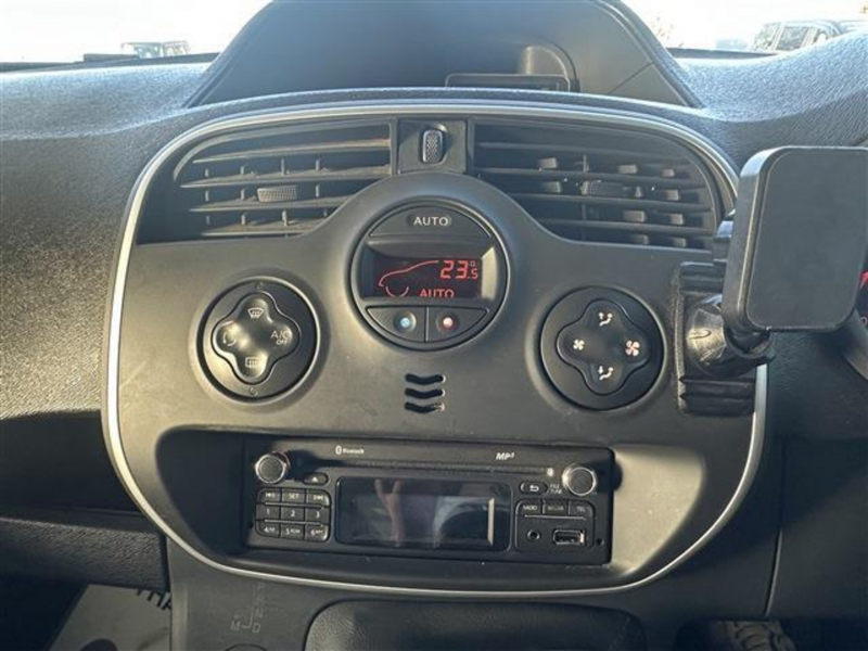 オートエアコン機能付き！