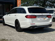メルセデスベンツ Eクラス Eクラスワゴン　E200　アバンギャルド　AMGライン