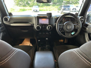 ジープ ラングラー アンリミテッド サハラ 4WD 社外17インチAW オールテレイン ウィンチ