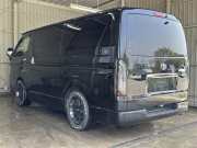 トヨタ ハイエースバン 2.0 スーパーGL ダークプライムII ロングボディ　社外17インチAW　社外ベッドキット