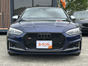 アウディ S5 