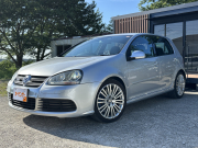 フォルクスワーゲン ゴルフ R32